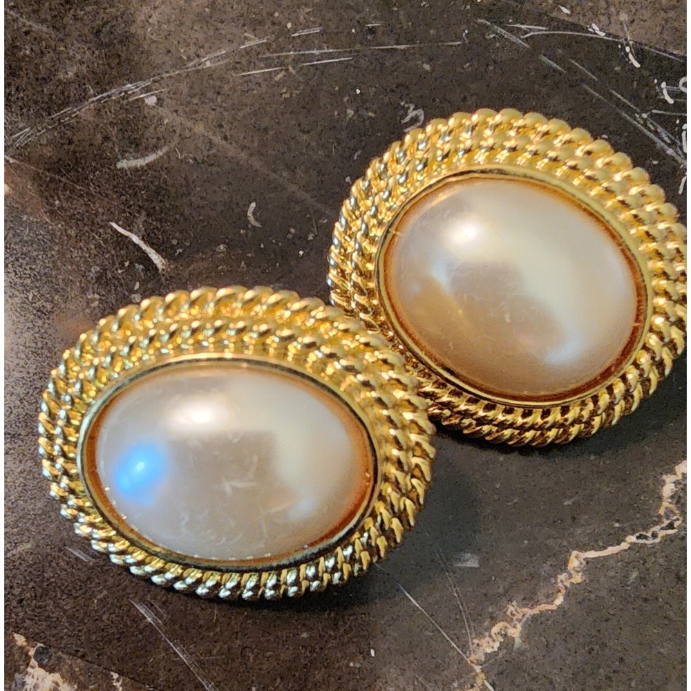 Vintage Faux Pearl and Gold Classic Clip Earrings